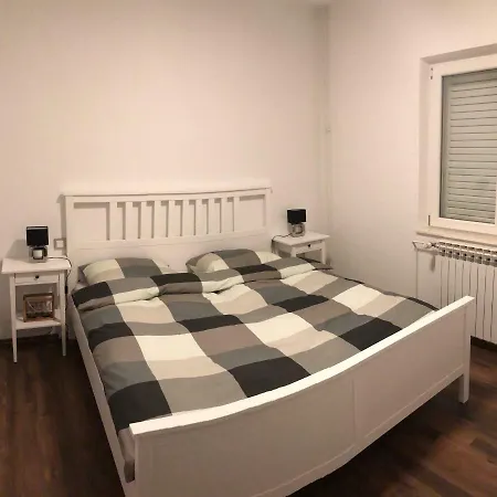 Pensión Leticia Biograd Na Moru